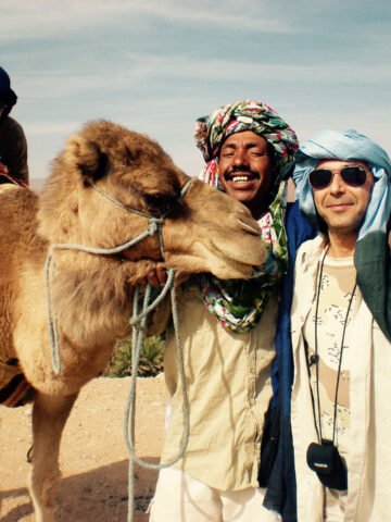 Conquer the red sands of Dubai with a desert safari tour!