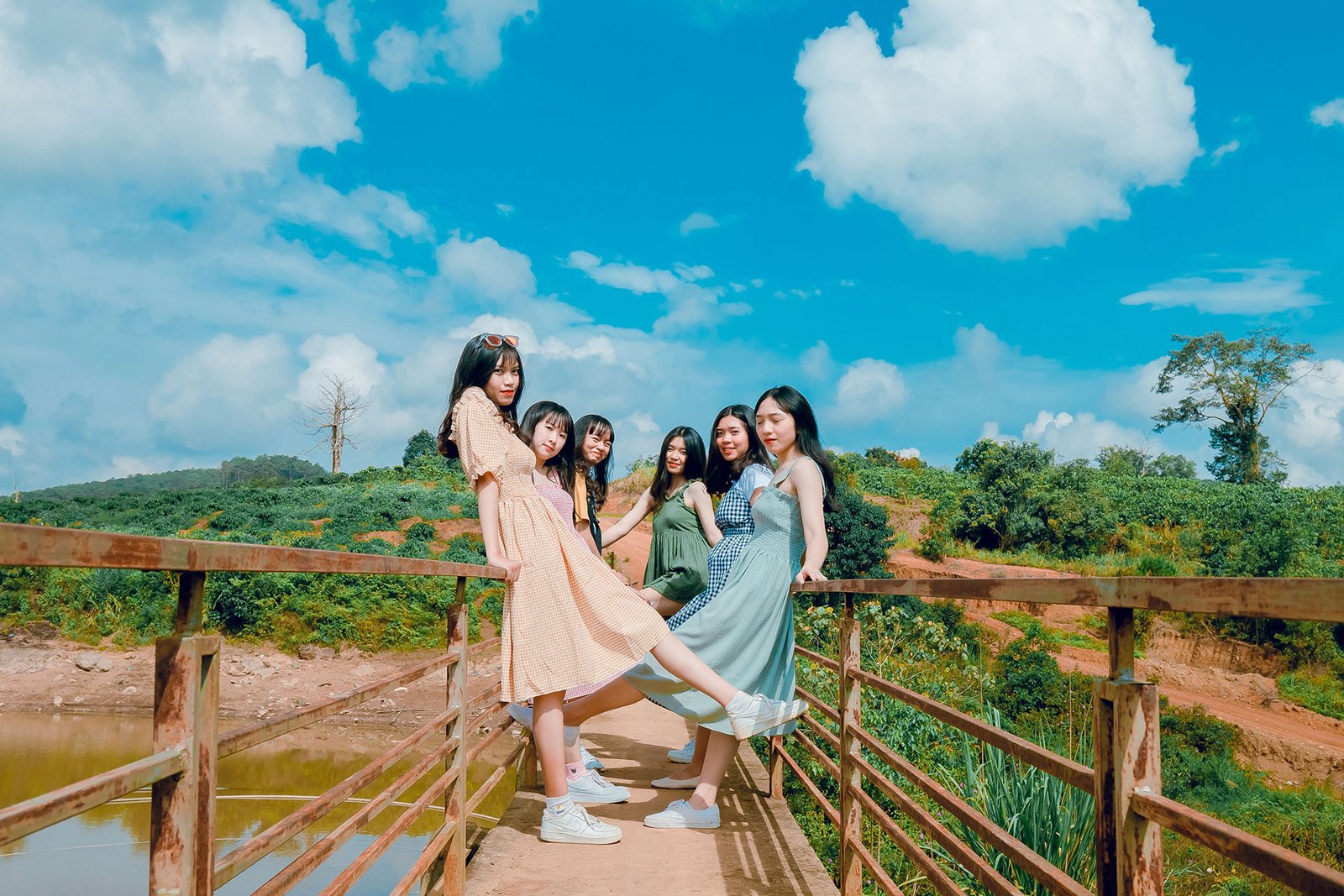 Evolution of women’s fashion and their role in the society
